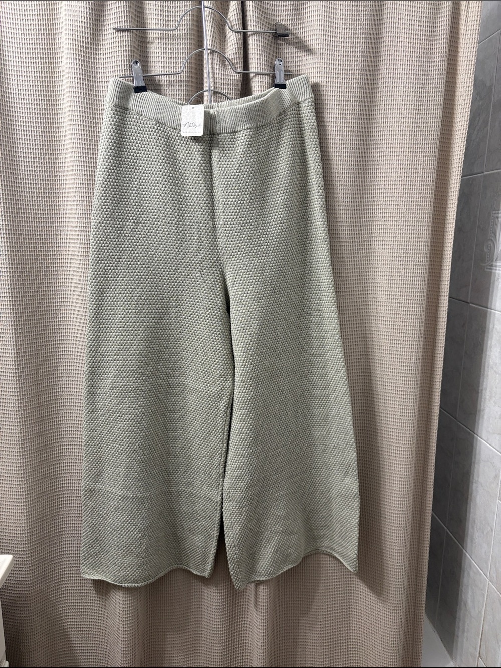 Free People Knit very wide leg  in Sage Green so nice